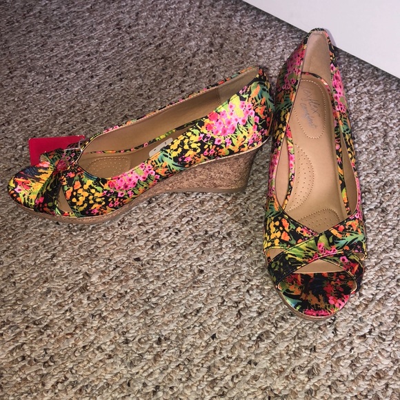 dexflex comfort Shoes - NWT Dexflex wedges